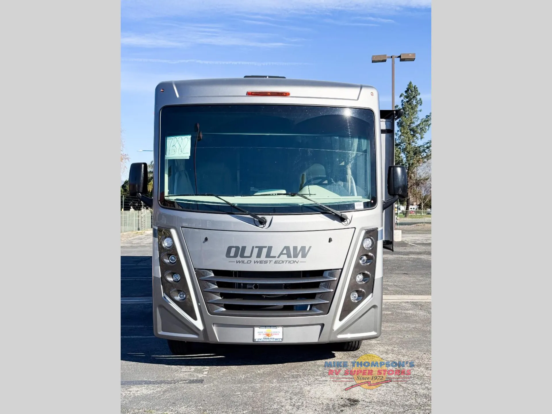 2026 Thor Motor Coach Outlaw Wild West Edition 38K - Photo 3