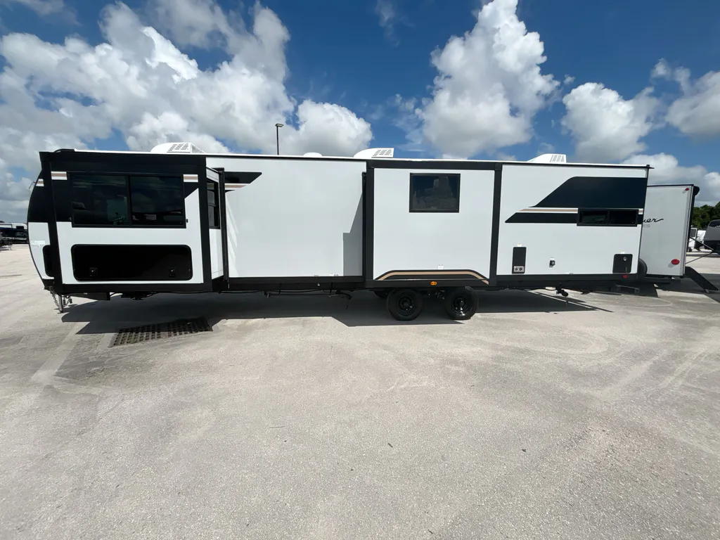 2027 Forest River Vibe 3400SB, Photos photo 6