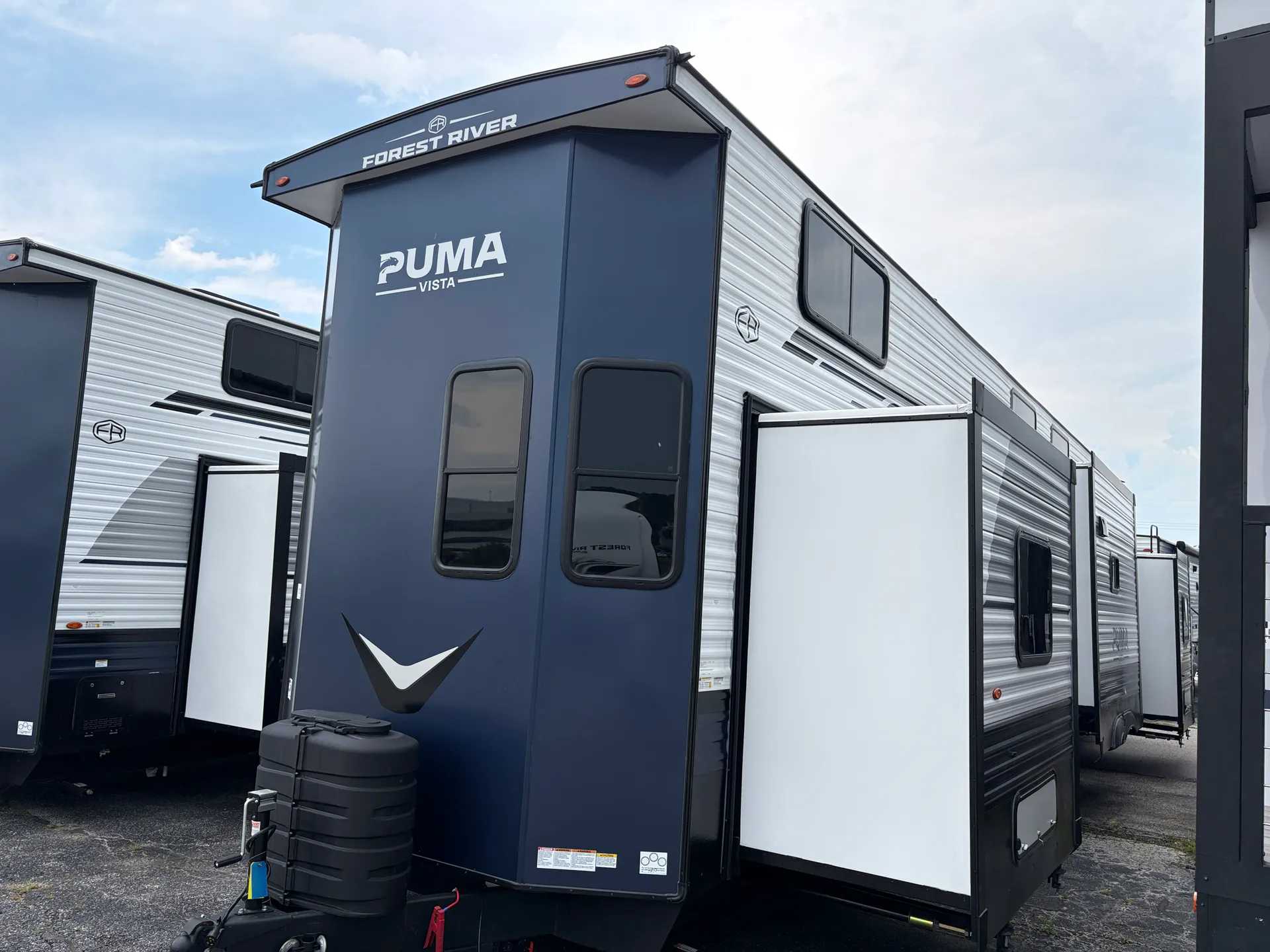 2027 Forest River Puma Vista 421LFT - Photo 4
