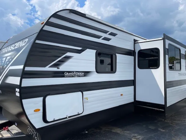 2026 Grand Design Transcend 325BHT - Photo 4