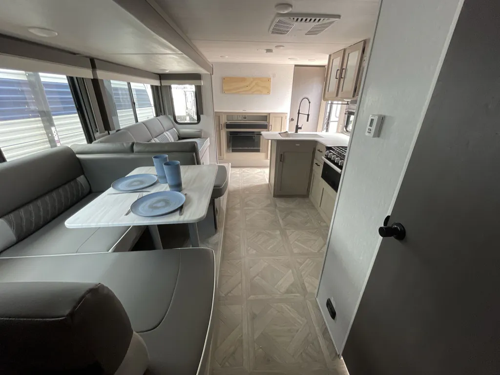 2024 Forest River Salem Cruise Lite 273QBXL, Photos photo 3