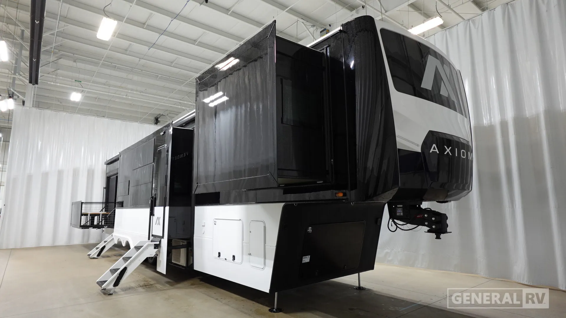 2027 Axiom Vendetta V4250SP - Photo 2