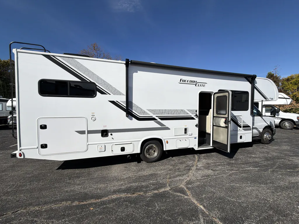 2027 Thor Motor Coach Freedom Elite 31FE, Photos photo 29