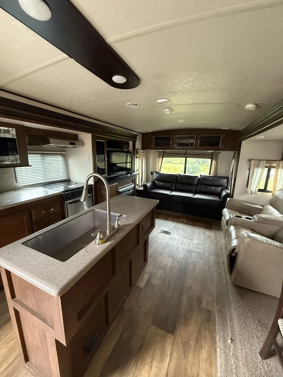 2018 Forest River Salem 272RL - Photo 4