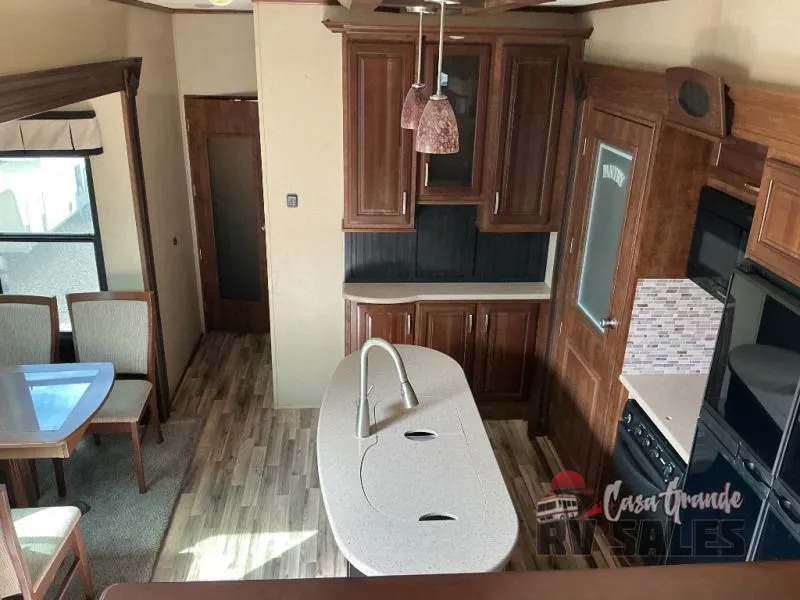 2015 Grand Design Solitude 379FL - Photo 4