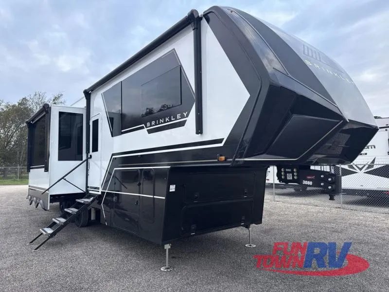 2026 Brinkley Model G 3520 - Photo 2