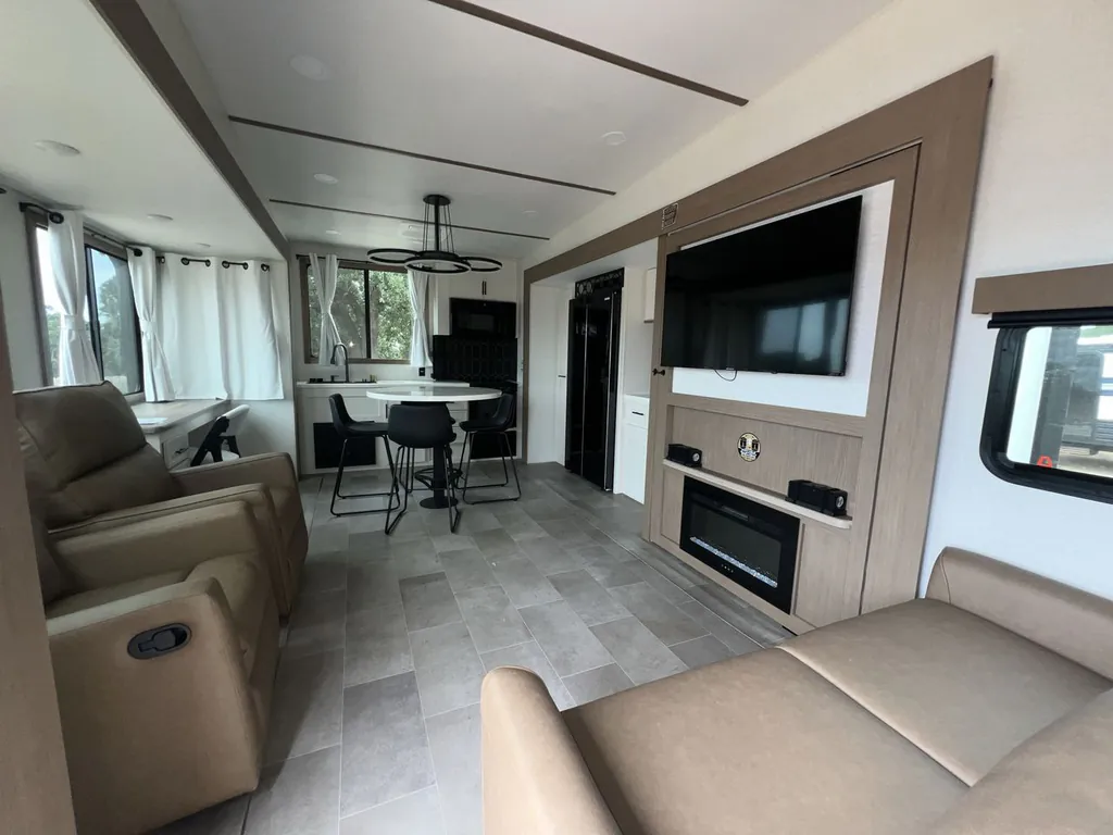 2027 Forest River Impression 360MYR, Photos photo 35