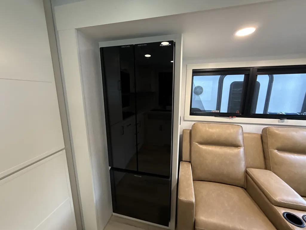 2025 Brinkley Model I 275, Photos photo 8