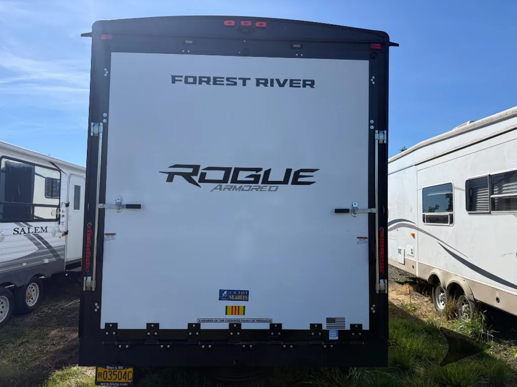 2026 Forest River Vengeance Rogue Armored 26L140, Photos photo 6