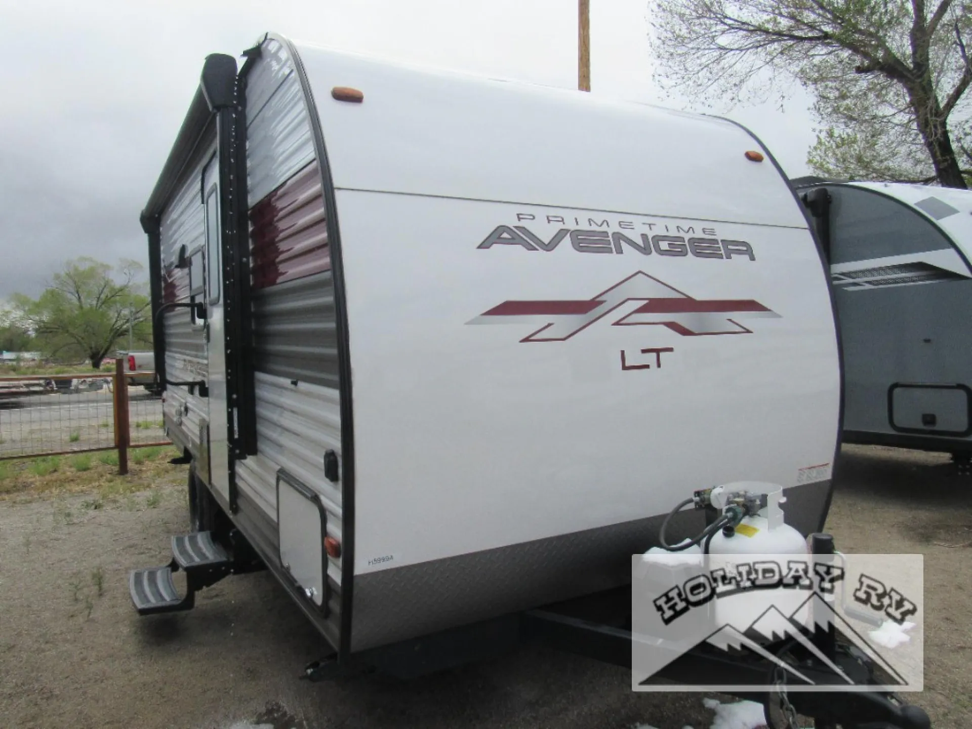 2024 Prime Time Avenger LT 17FQS - Photo 2