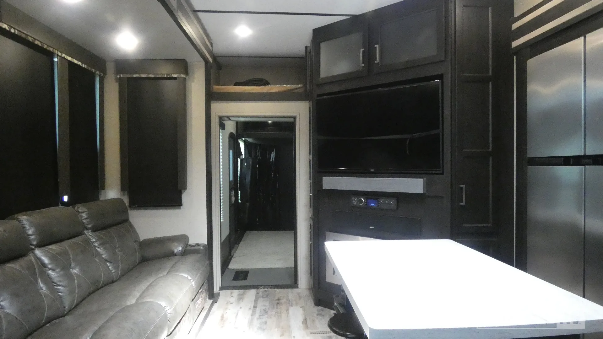 2018 Keystone Fuzion 417 - Photo 3