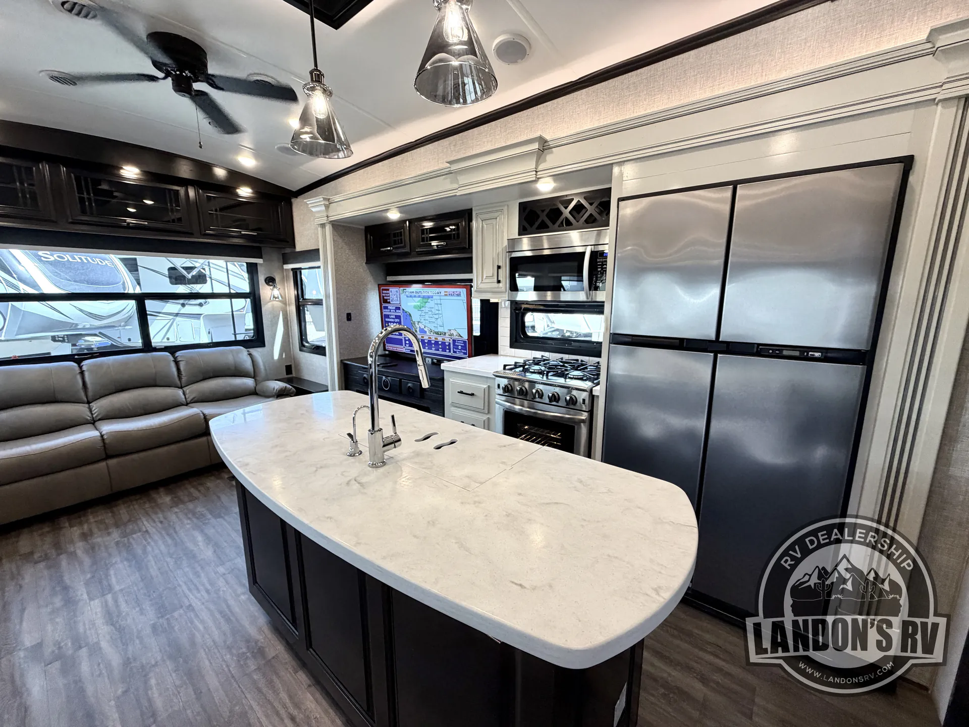2022 Jayco Pinnacle 37MDQS - Photo 2