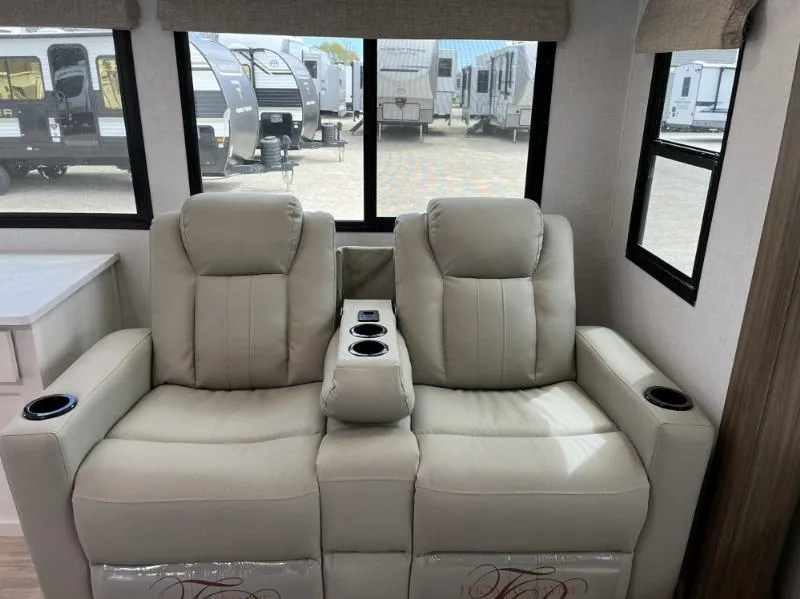 2026 Forest River Vibe 2800RL, Photos photo 11