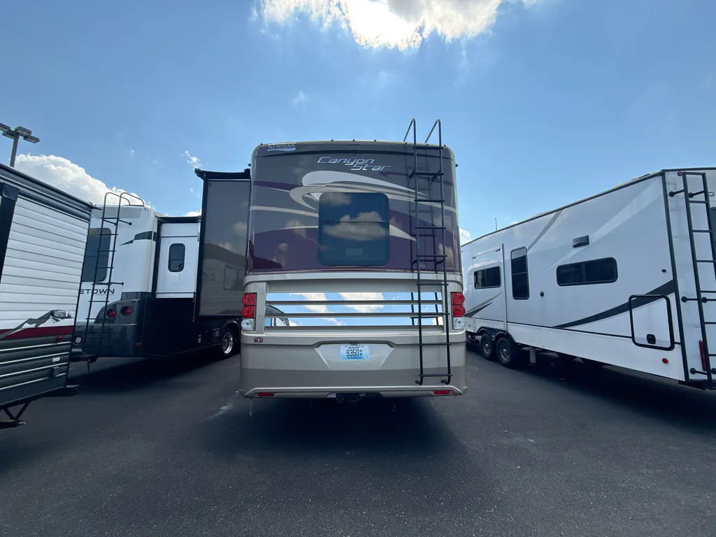 2015 Newmar Canyon Star 3914, Photos photo 7
