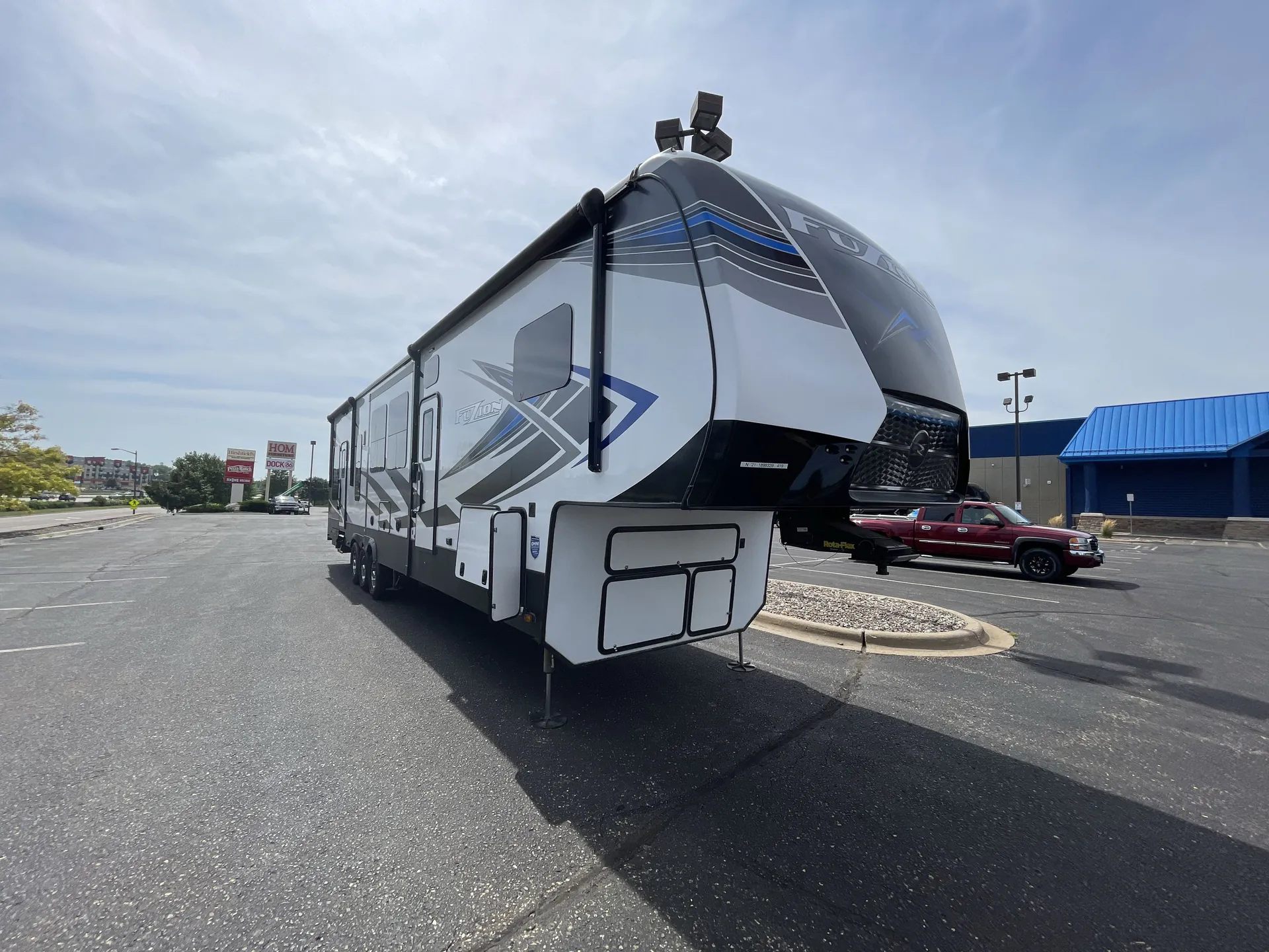 2021 Keystone Fuzion 419 - Photo 2