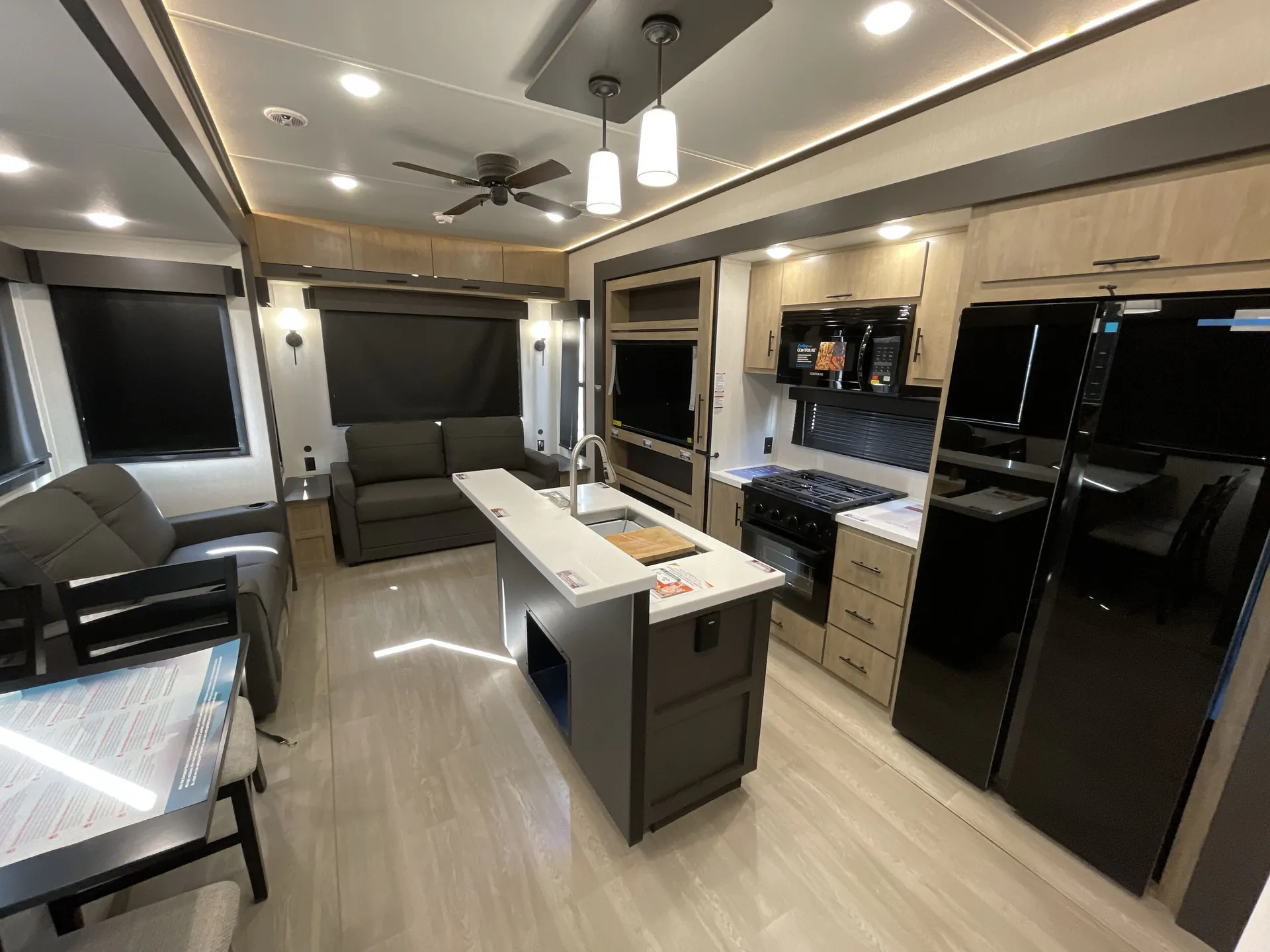2026 Forest River Campsite Elite 32BAM — backside