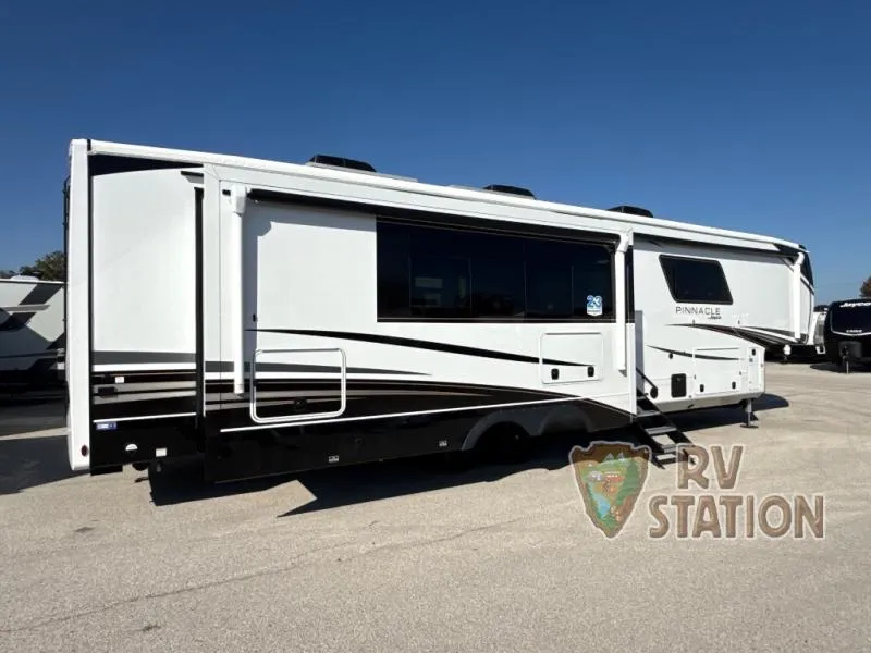 2026 Jayco Pinnacle 38FBRK - Photo 4
