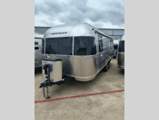 2024 Airstream Flying Cloud 25FB - Photo 3