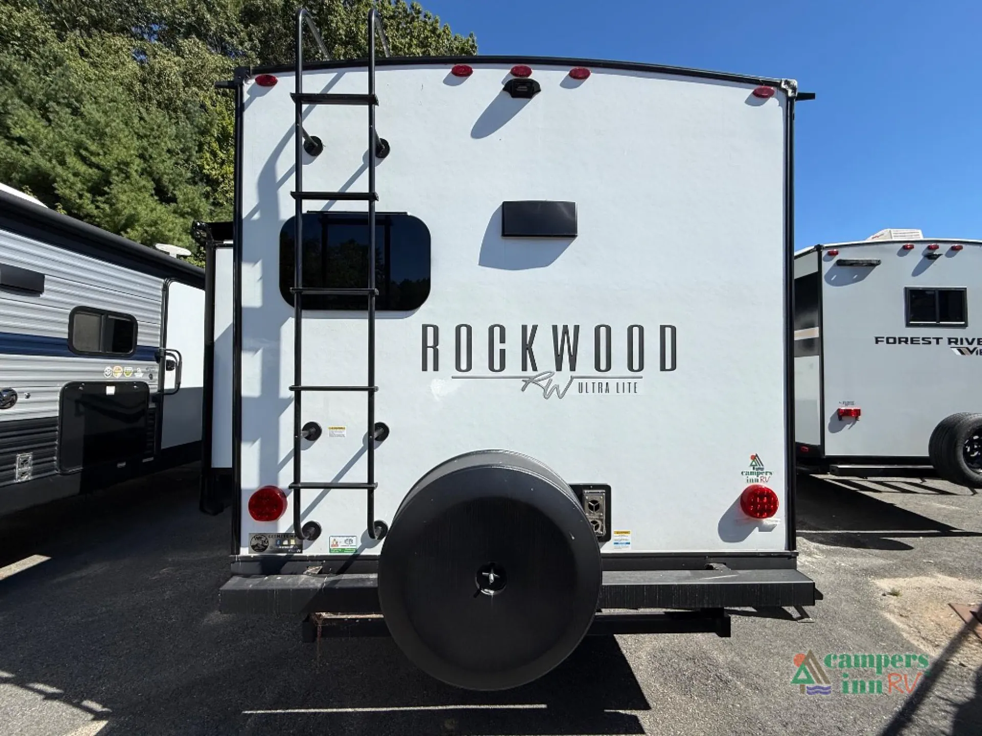 2025 Forest River Rockwood Ultra Lite 2614BS — Photo 6