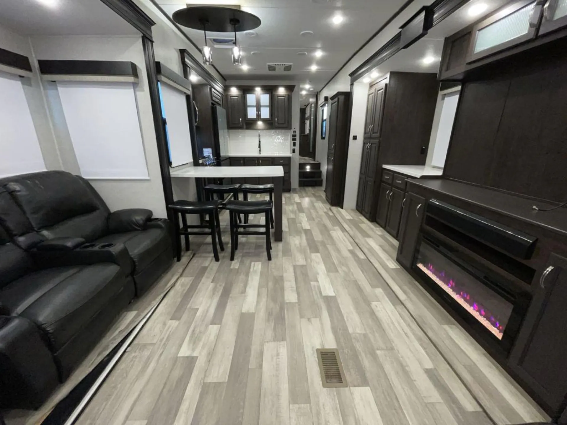 2023 Coachmen Brookstone 352RLD - Photo 3
