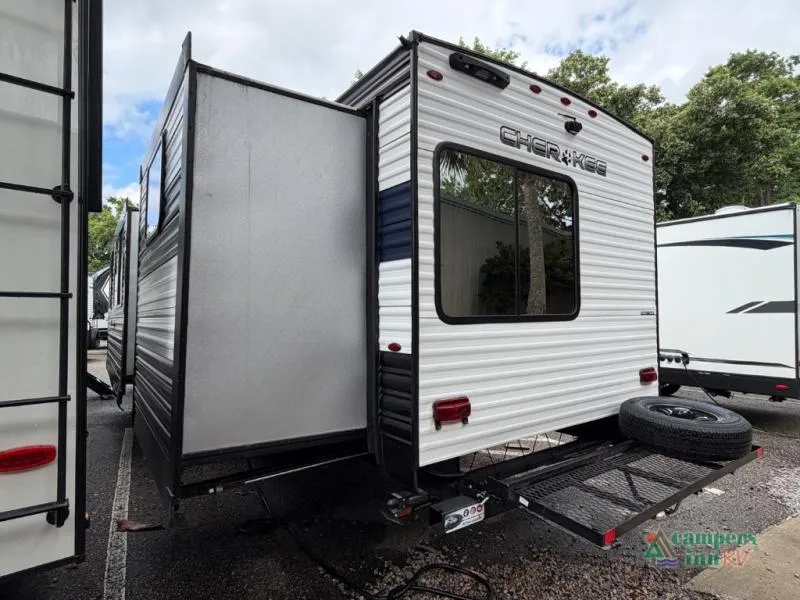 2023 Forest River Cherokee 324TS - Photo 4