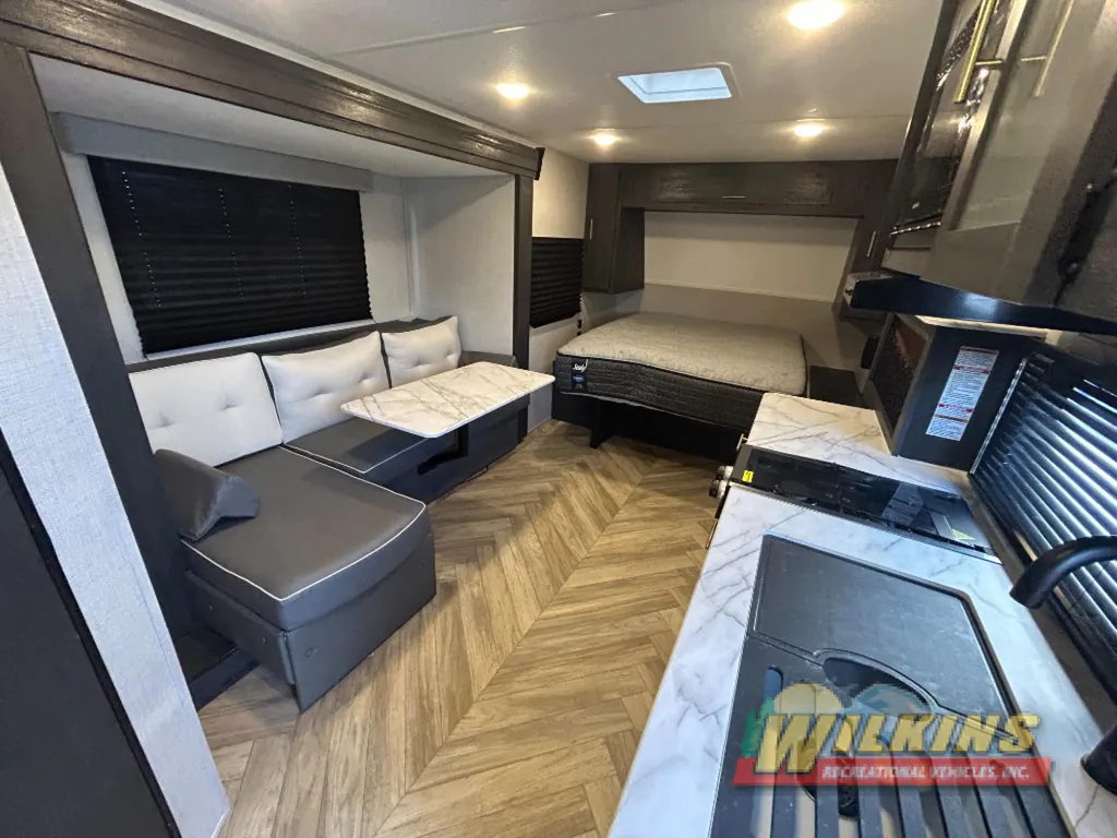 2022 Forest River Ozark 1800QS, Photos photo 6