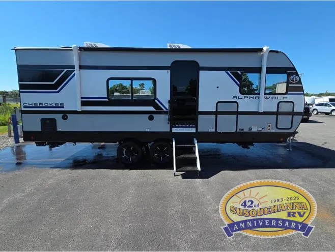 2027 Forest River RV Cherokee Alpha Wolf 25FKX - Main photo