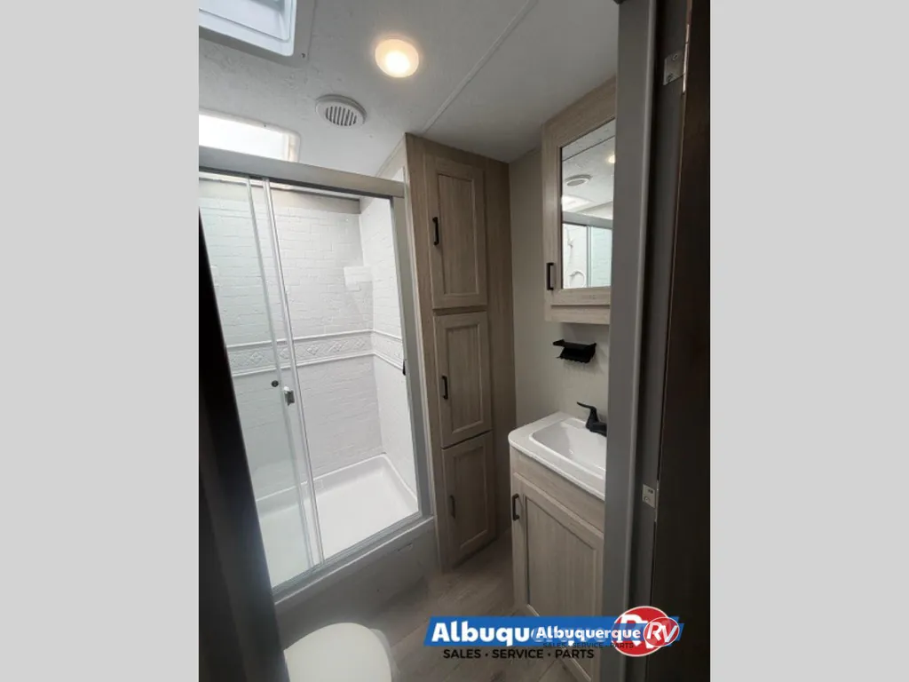 2026 Coachmen Catalina Legacy Edition 283RNR, Photos photo 12