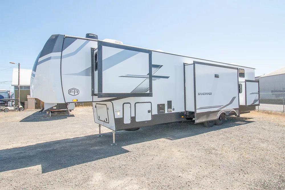 2026 Forest River Sandpiper 4002FB