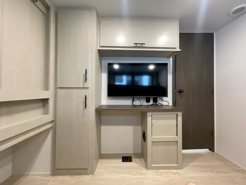 2027 Forest River RV Wolverine 32JF, Photos photo 41