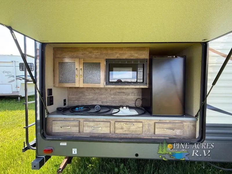 2018 Palomino Puma Used    32-DBKS - Photo 3
