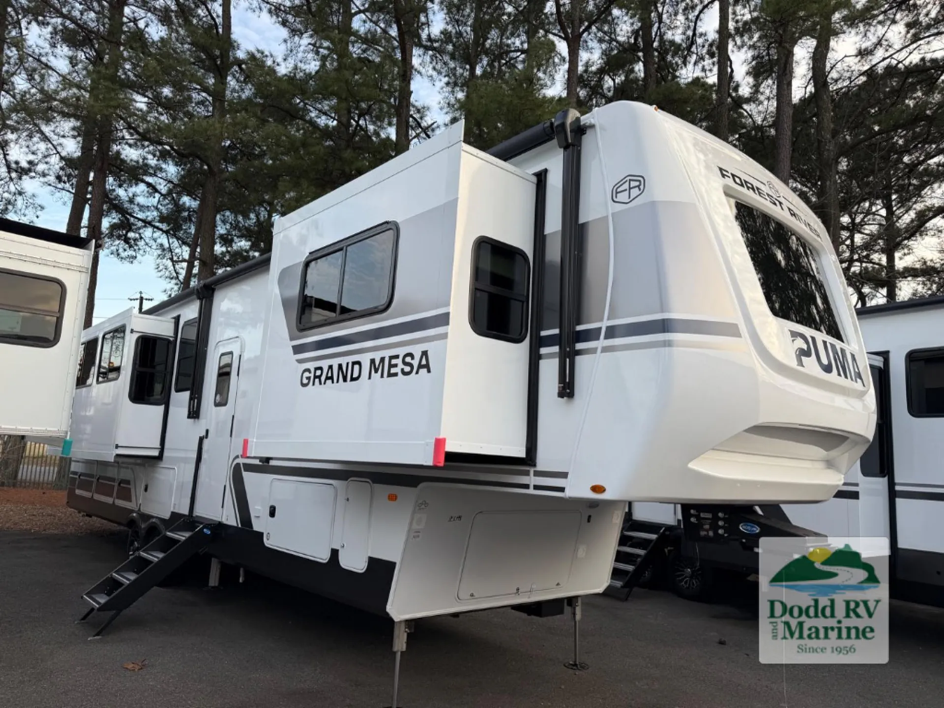2026 Forest River Puma Grand Mesa 394RKL - Photo 2
