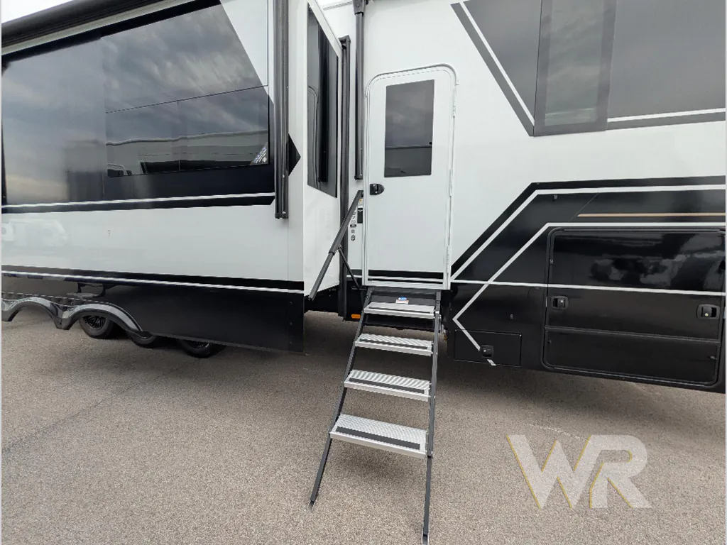 2027 Brinkley Model G 3970, Photos photo 9
