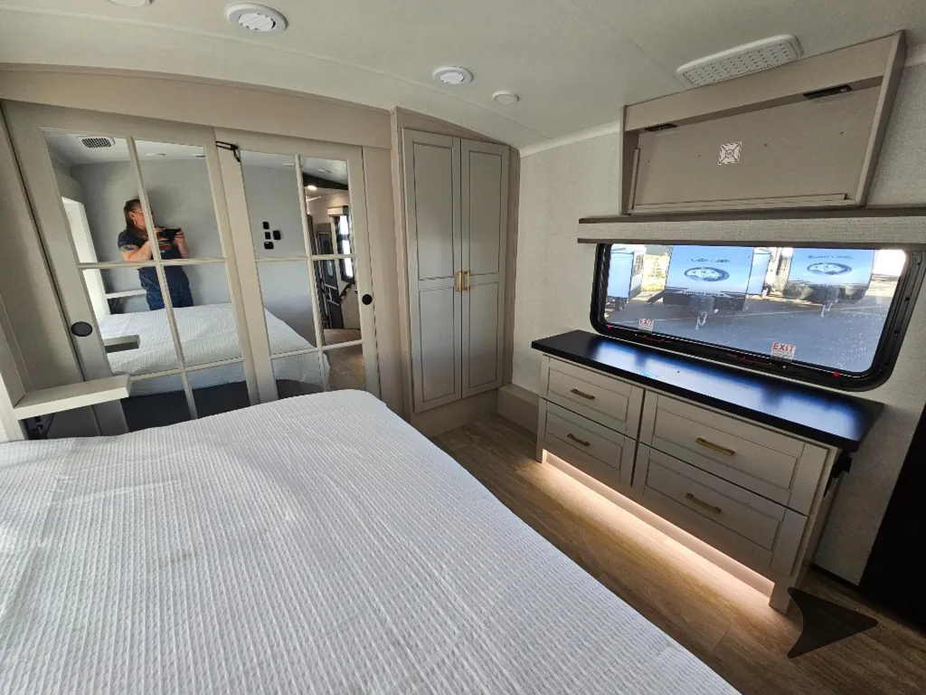 2027 Jayco North Point 391TBBH, Photos photo 58