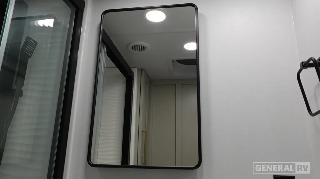 2026 Brinkley Model G 4000, Photos photo 16