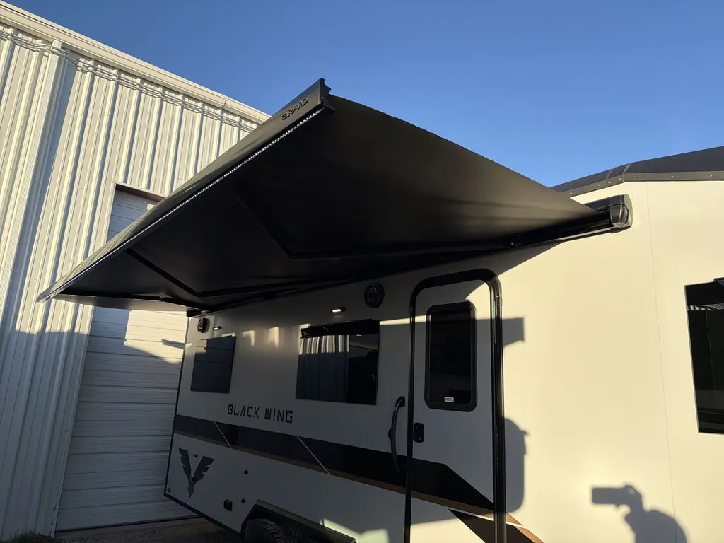 2026 inTech Black Wing 830 X - Photo 3