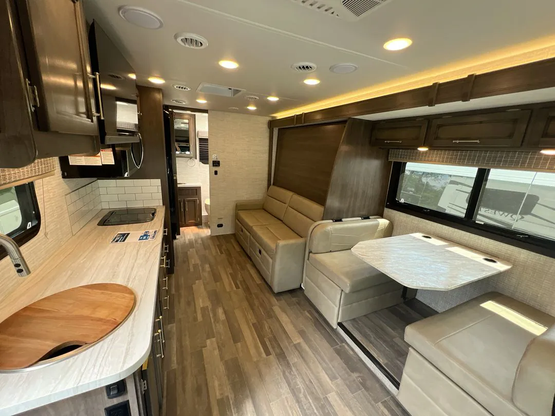 2024 Entegra Coach Qwest SE 24R - Photo 2