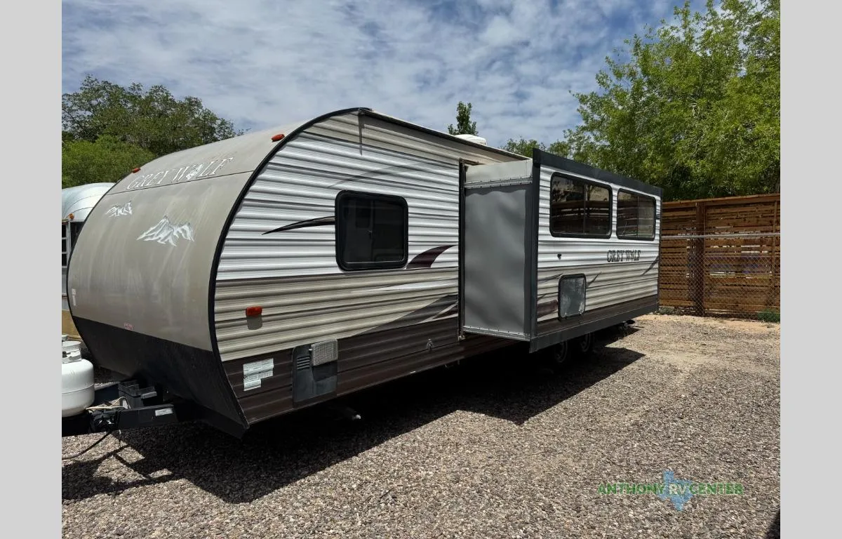 2015 Forest River Cherokee Grey Wolf 26DBH - Photo 4