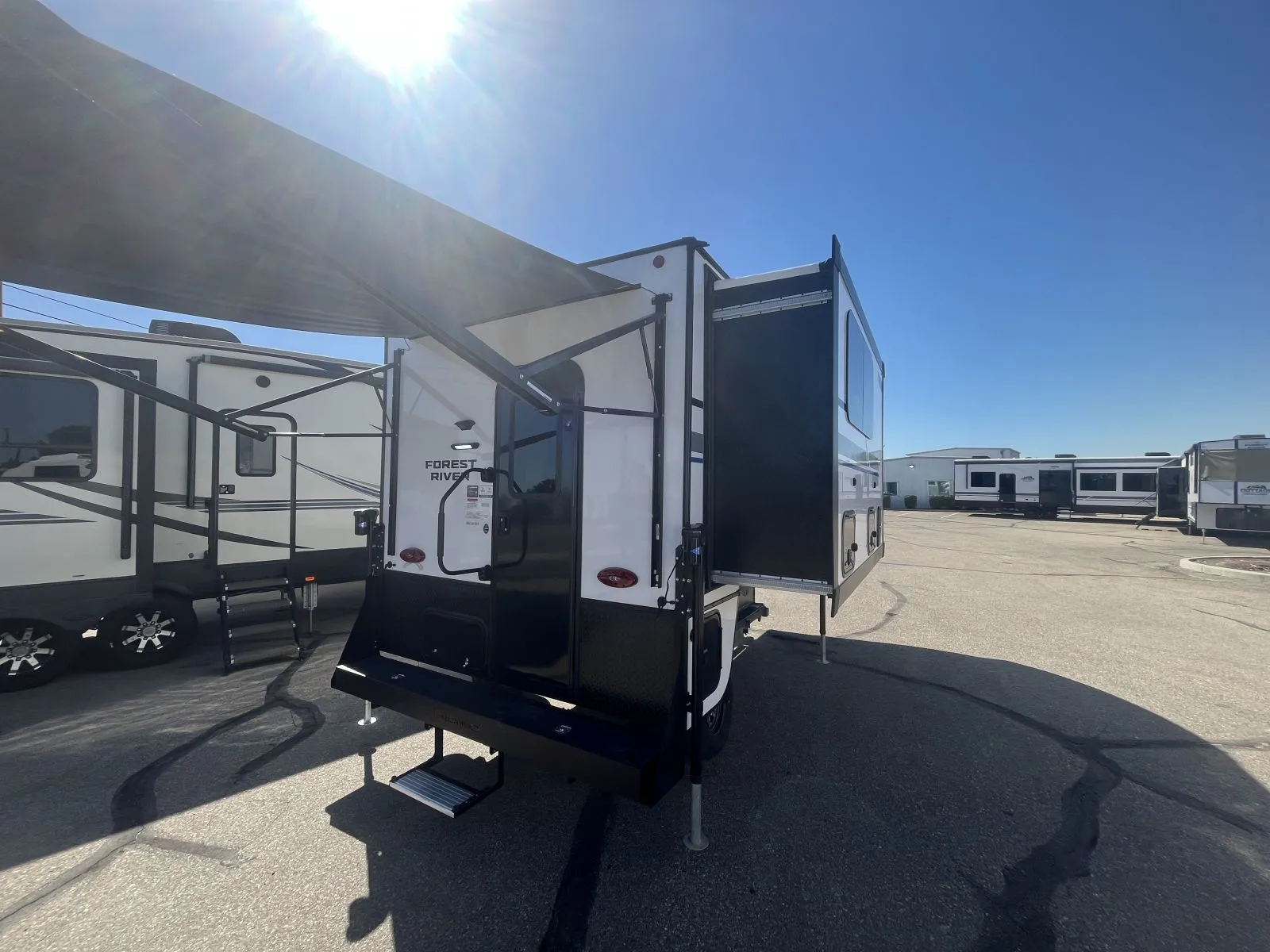 2026 Forest River RV Palomino Real-lite 1914 - Photo 4