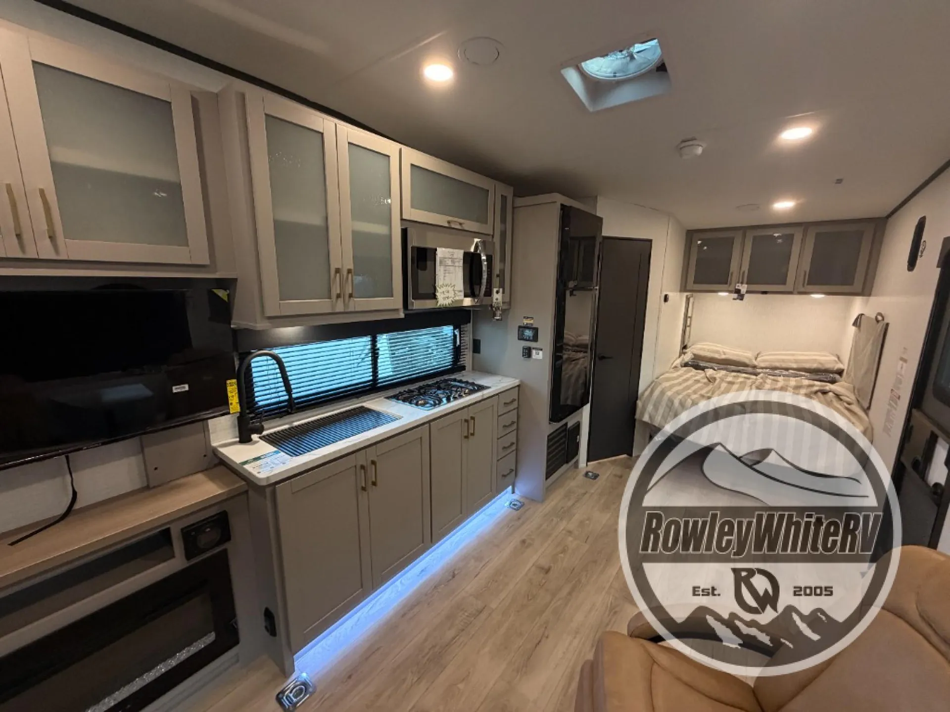 2026 Forest River Stealth 2215 — Photo 7