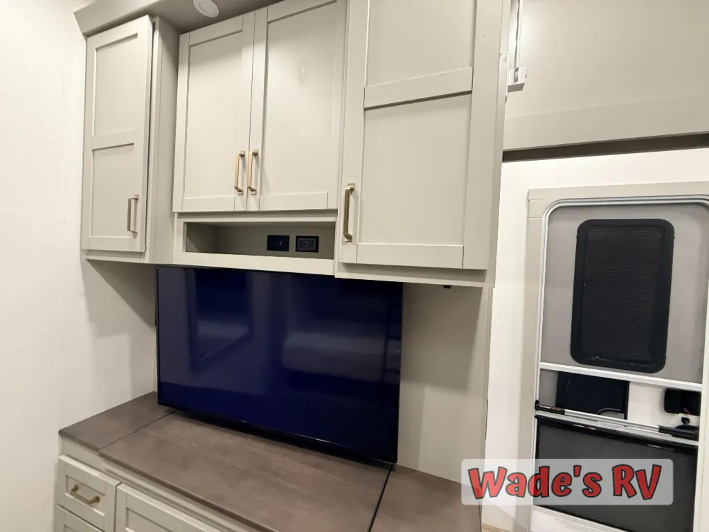 2025 Brinkley Model Z 3610, Photos photo 36