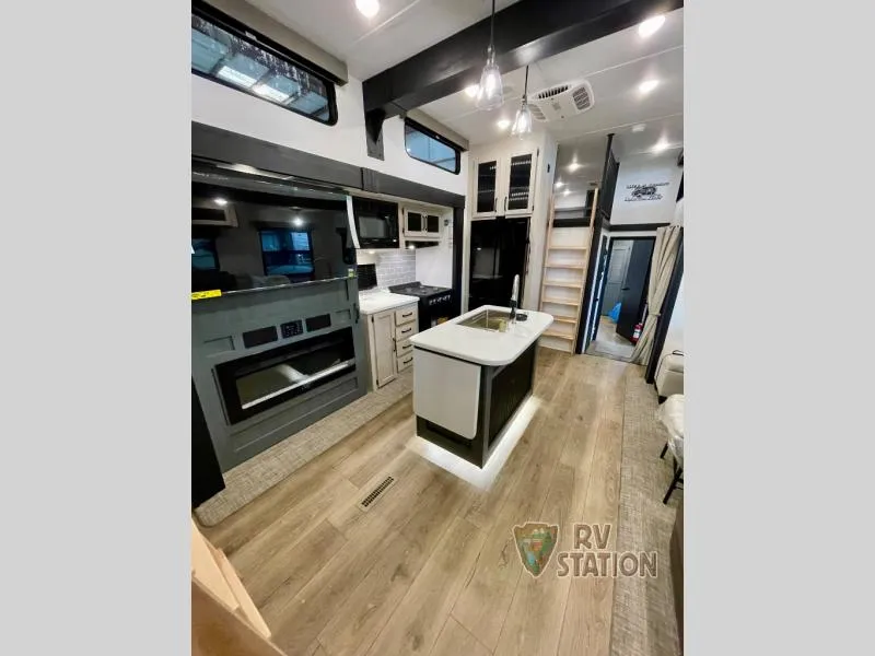 2026 Forest River Puma Vista 421LFT - Photo 4