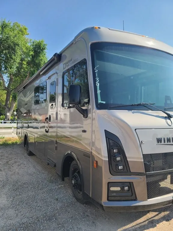 2025 Winnebago Sunstar NPF 29NP - Photo 4