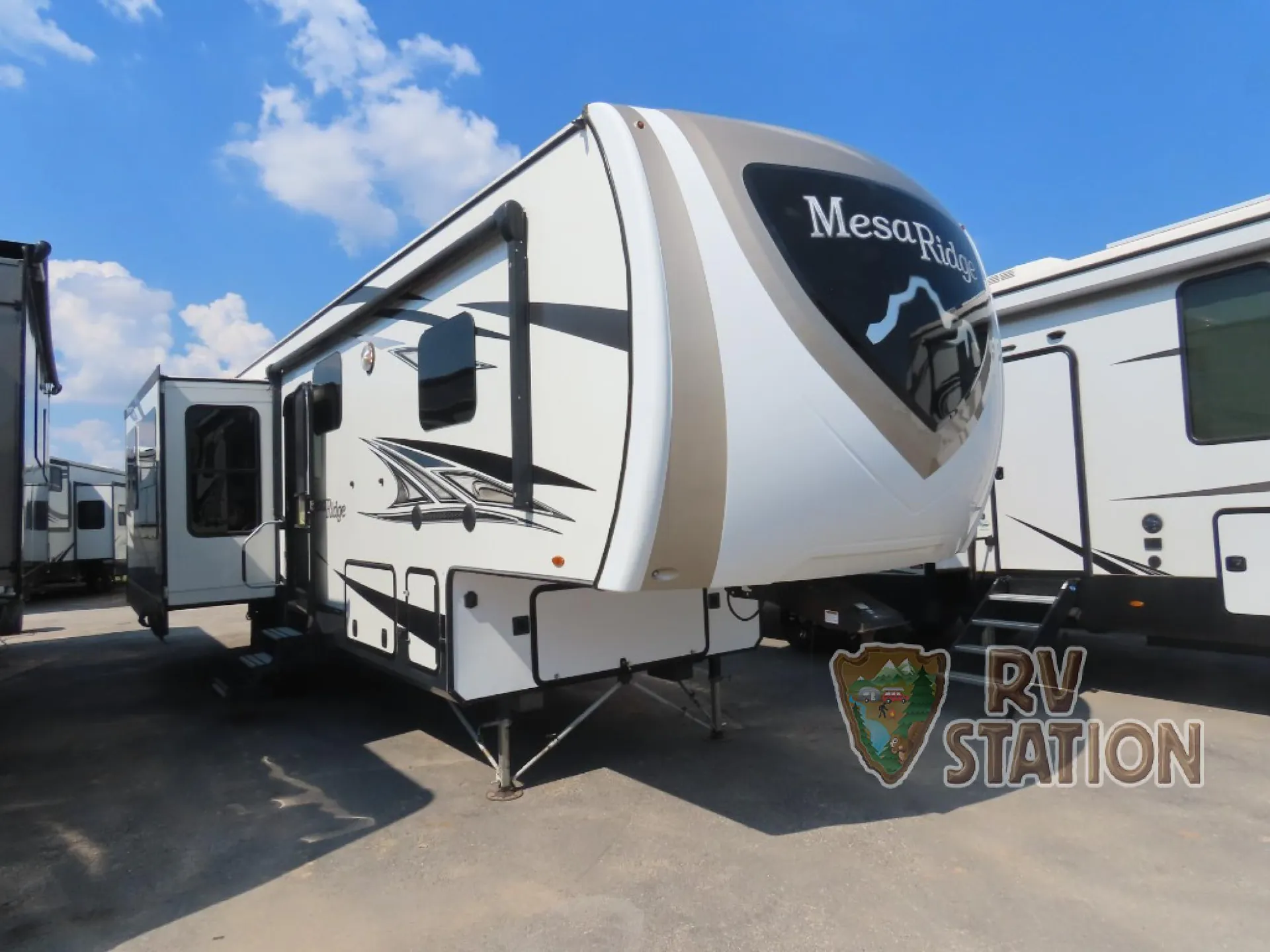 2019 Highland Ridge Mesa Ridge 314RLS - Photo 2