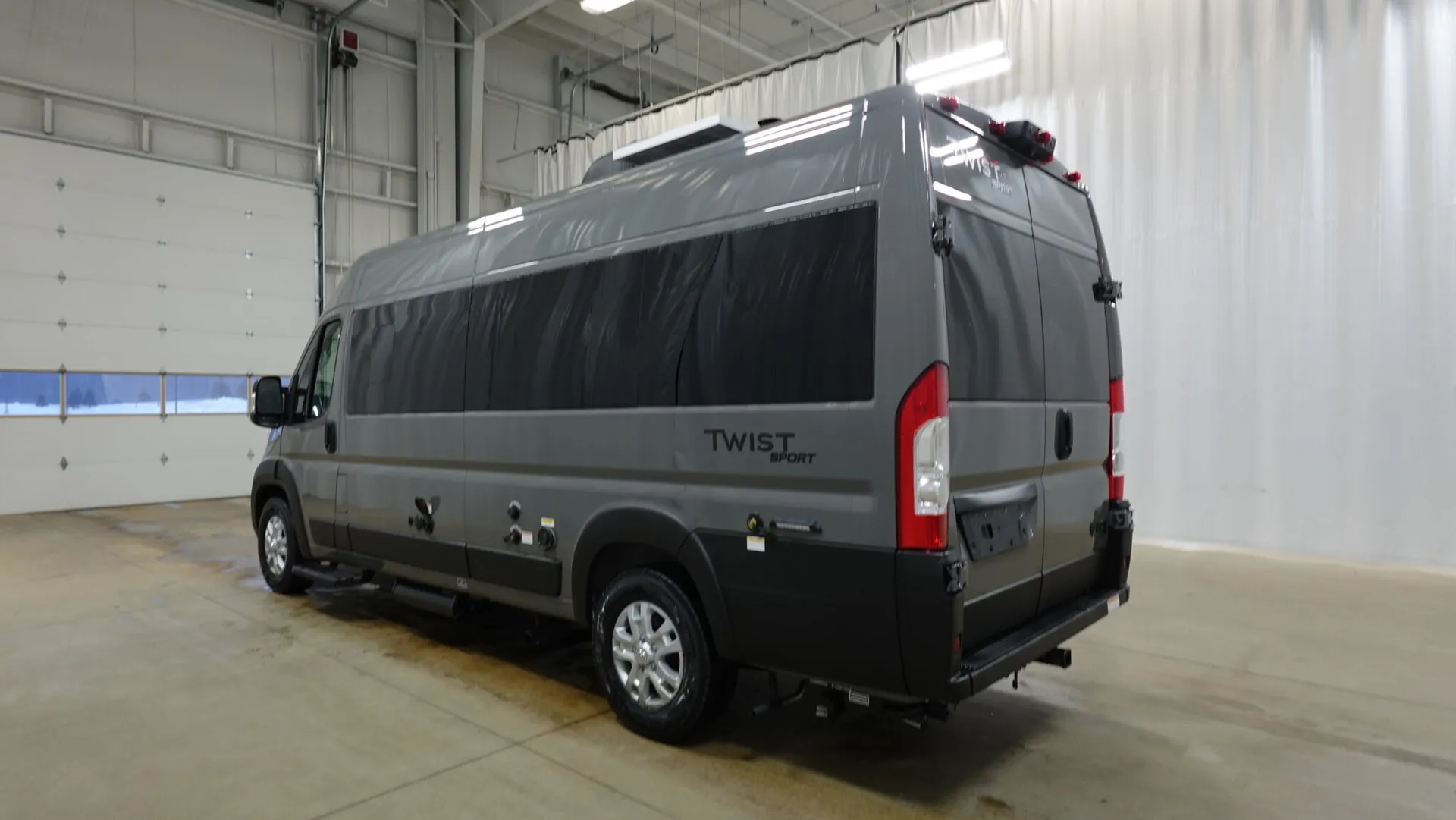 2026 Thor Motor Coach Twist Sport 20LS - Photo 4
