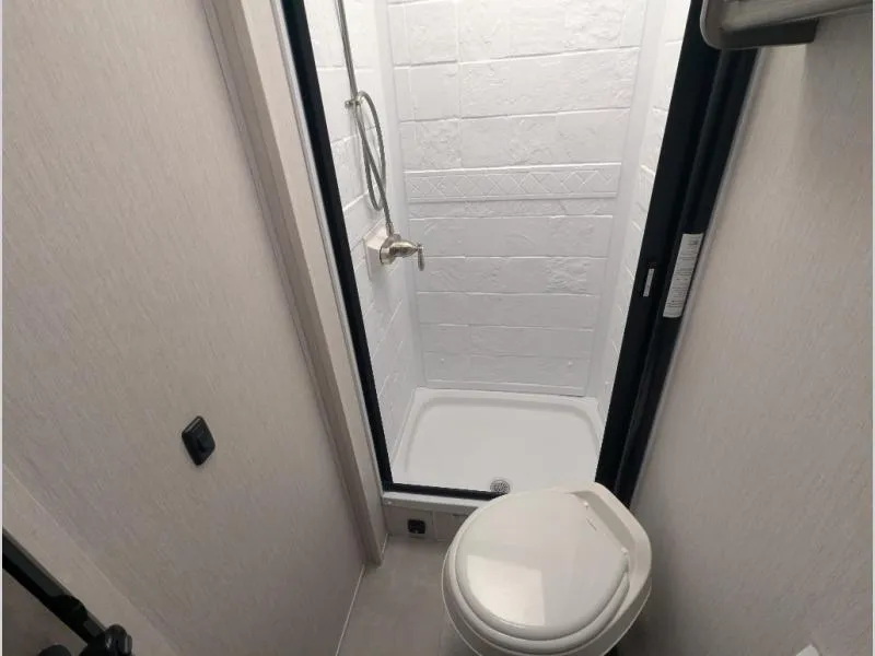 2021 Coachmen RV Cross Trek 21XG - Photo 4