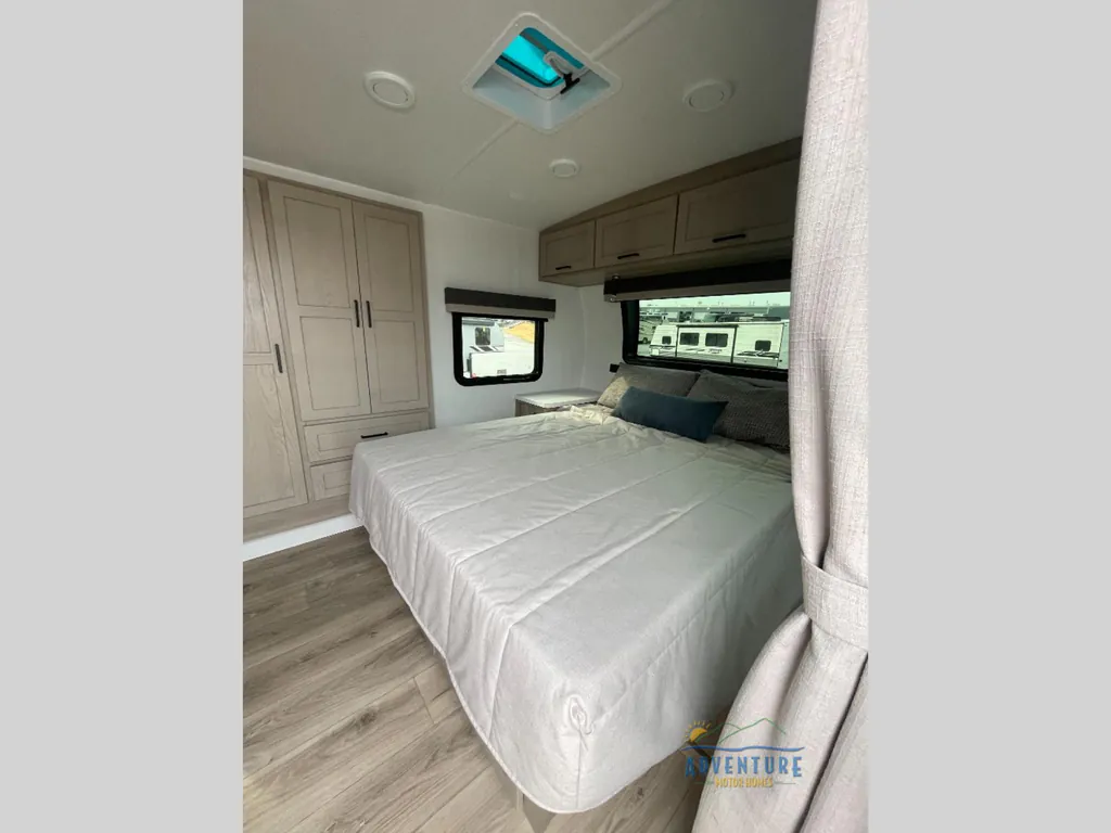 2026 Forest River Flagstaff Micro Lite 25FBD, Photos photo 10