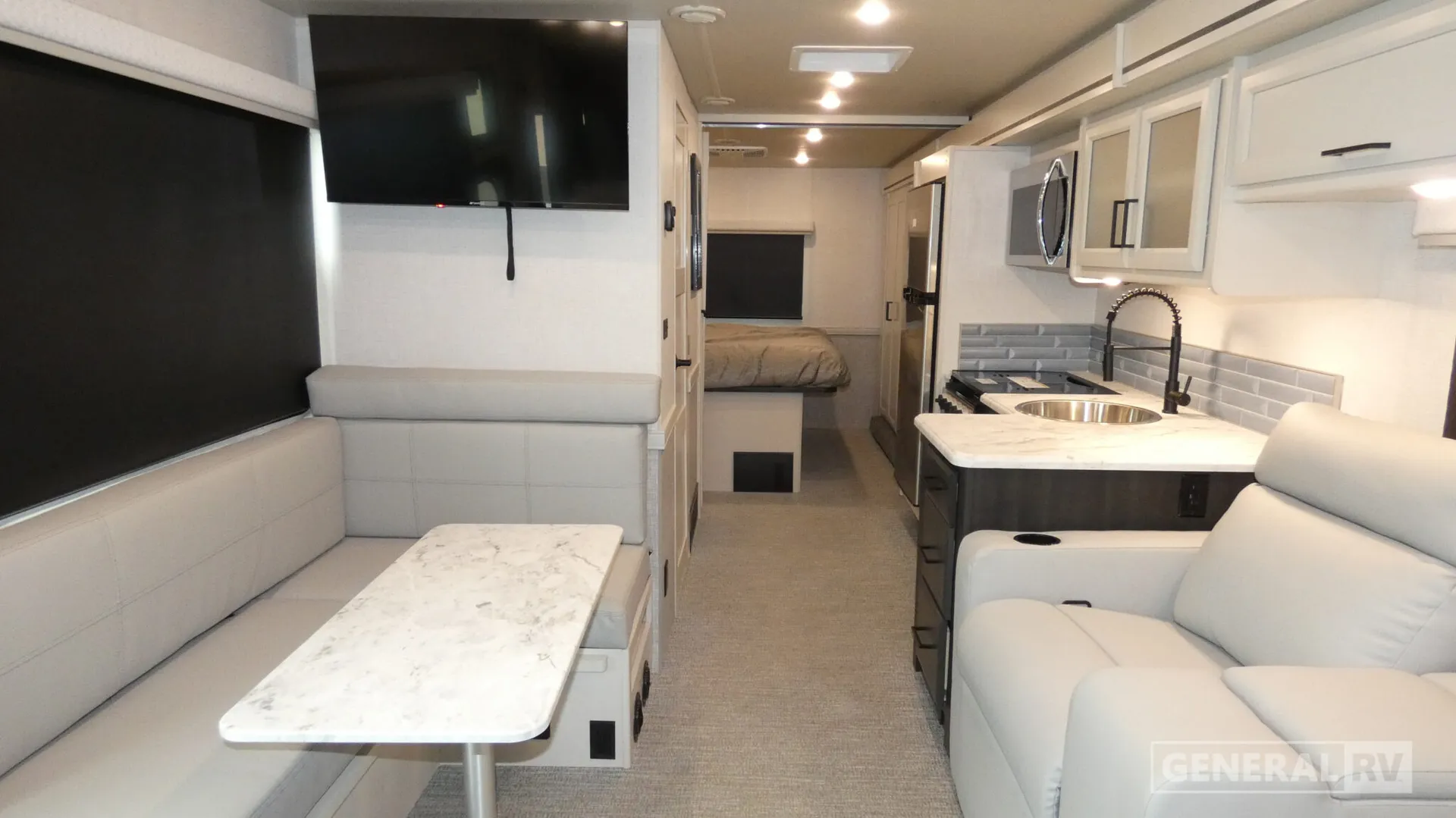 2026 Holiday Rambler Admiral 29M - Photo 3