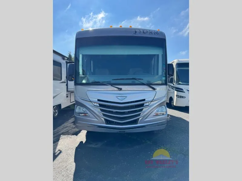 2014 Fleetwood RV Storm 28F - Photo 2