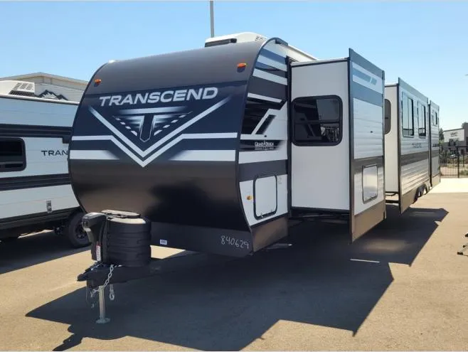 2026 Grand Design Transcend 335BHT - Photo 4